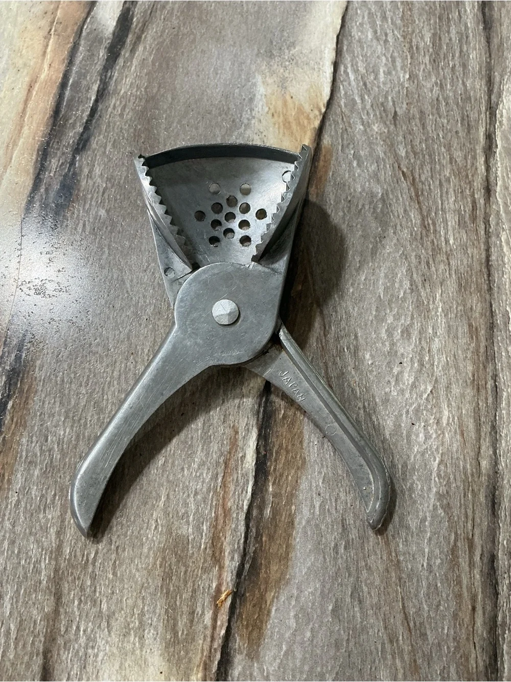 Vintage Nevco Japan Hand Squeeze Citrus Juicer Lemon Lime Wedge Press MCM